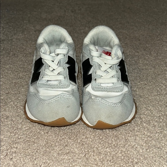 New Balance Gray and Black Athletic Sneakers - Picture 3 of 4